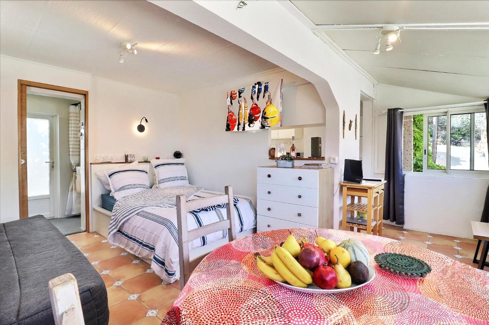 NOUVEAU Cabanon Calanque de Niolon vue mer et port Appartement Le Rove